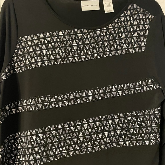 Alfred Dunner Asymmetrical Geometric Print Blouse - Picture 2 of 12